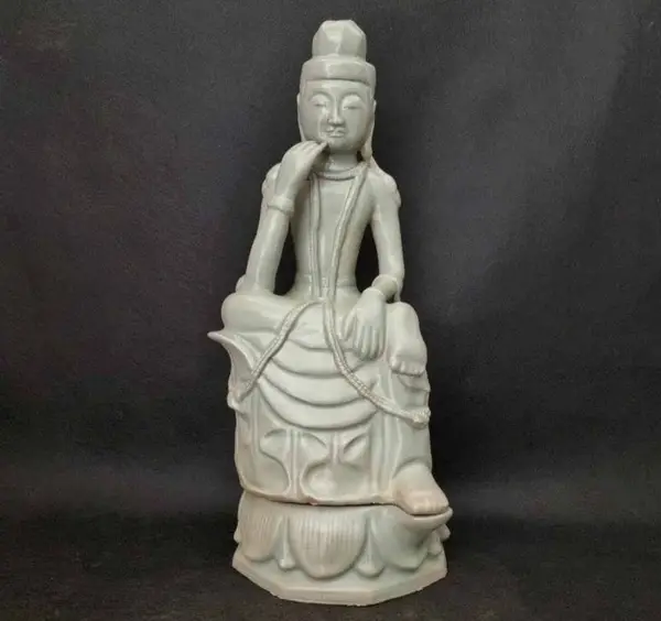 청자반가사유상 · 작가미상
